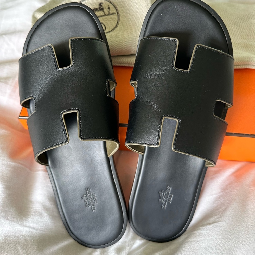 Men’s Hermes Izmir Sandal Black size 44 (10)